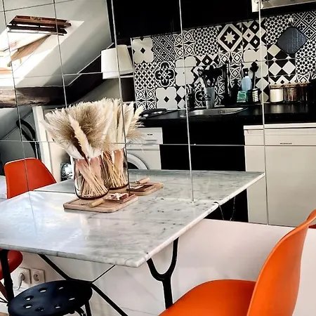 Cosy Next To The Champs-elysees Avenue! Διαμέρισμα Παρίσι