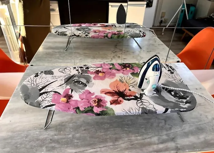 Cosy Next To The Champs-elysees Avenue!