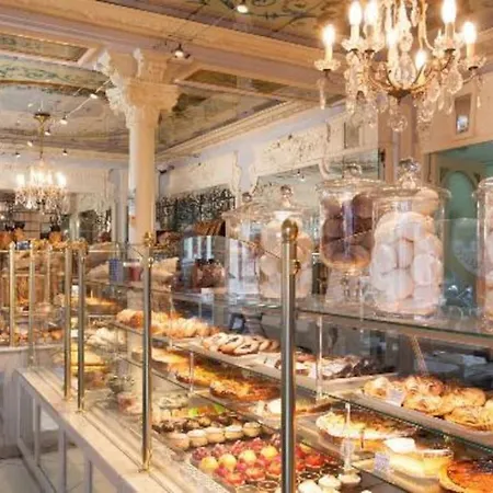 Cosy Next To The Champs-elysees Avenue! شقة